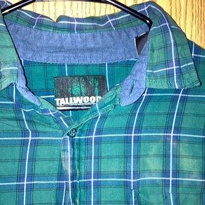 Tallwoods Large green checkered button up shirt